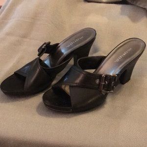 Black slide/mule type